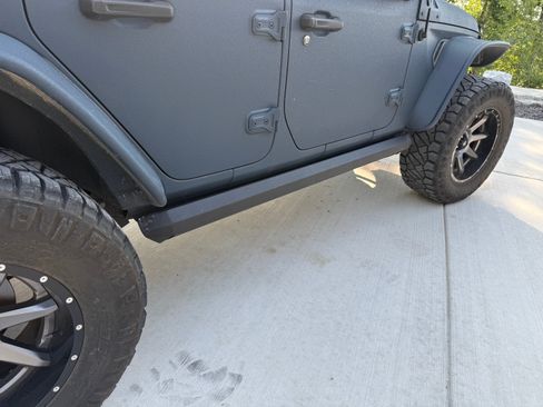 Used 2019 Jeep Wrangler Unlimited Sport AWD/4WD image 14