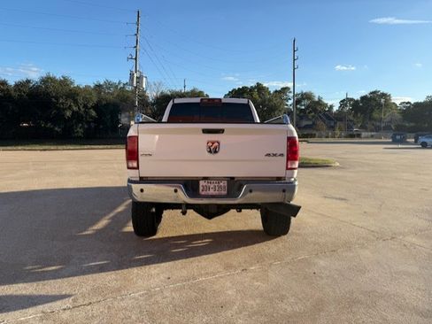 Used 2010 Dodge Ram 2500 Truck Laramie image 5