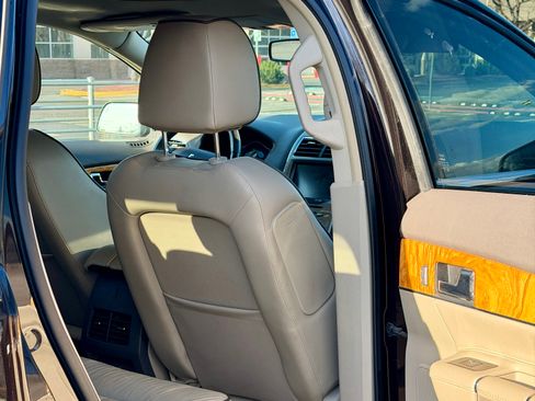 Used 2013 Lincoln MKX AWD image 6