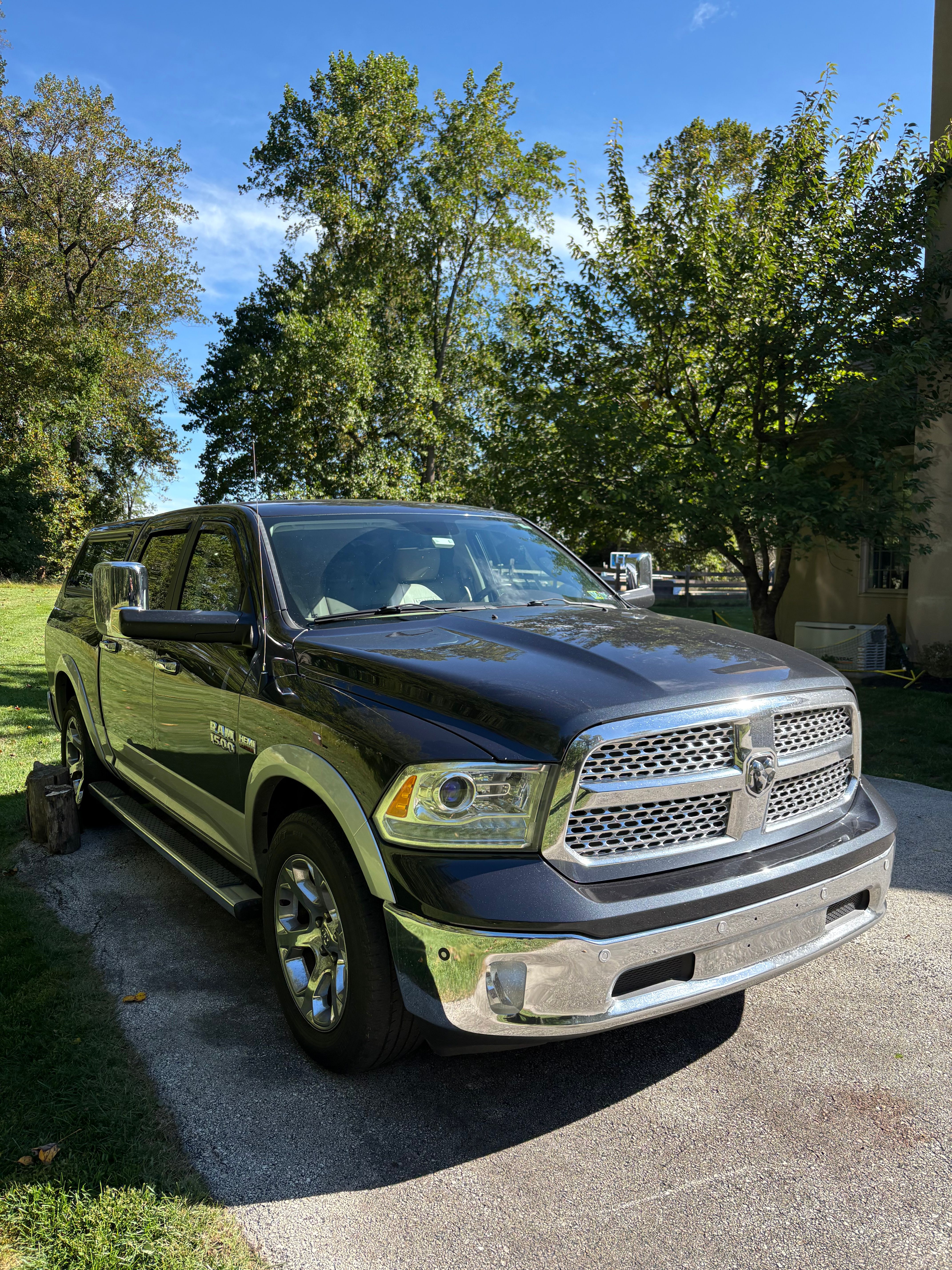 Used 2014 RAM 1500 Laramie w/ Convenience Group AWD/4WD image 6