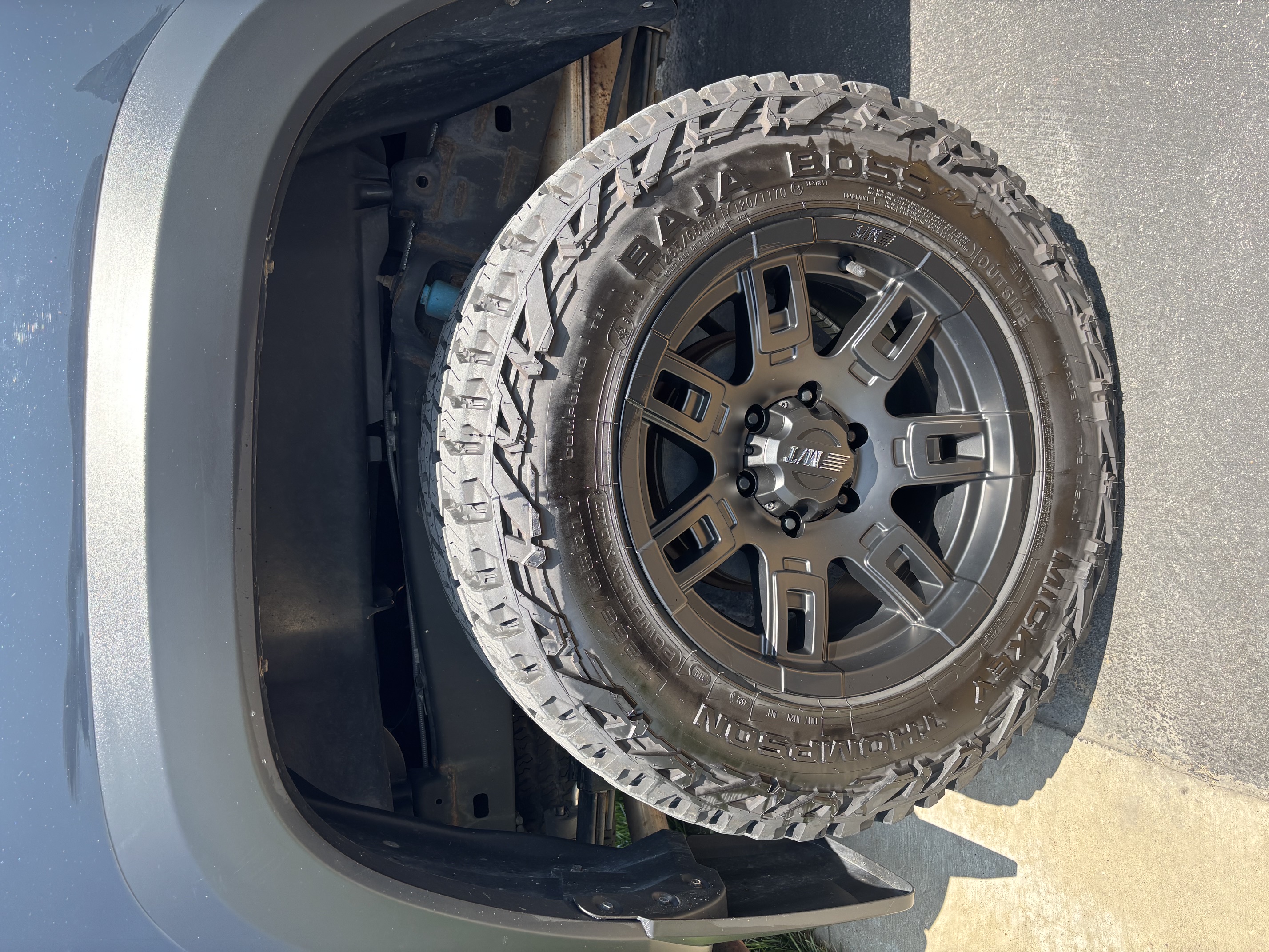 Used 2021 Toyota Tacoma TRD Off-Road AWD/4WD image 10