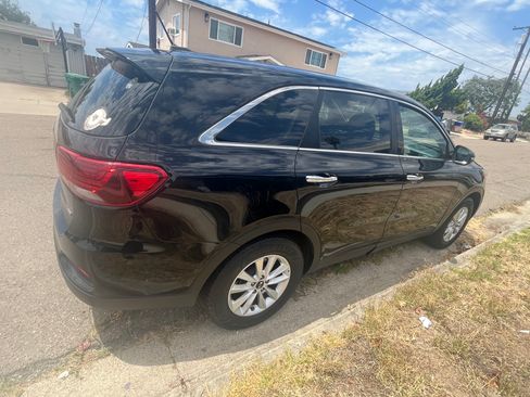 Used 2019 Kia Sorento L FWD image 6