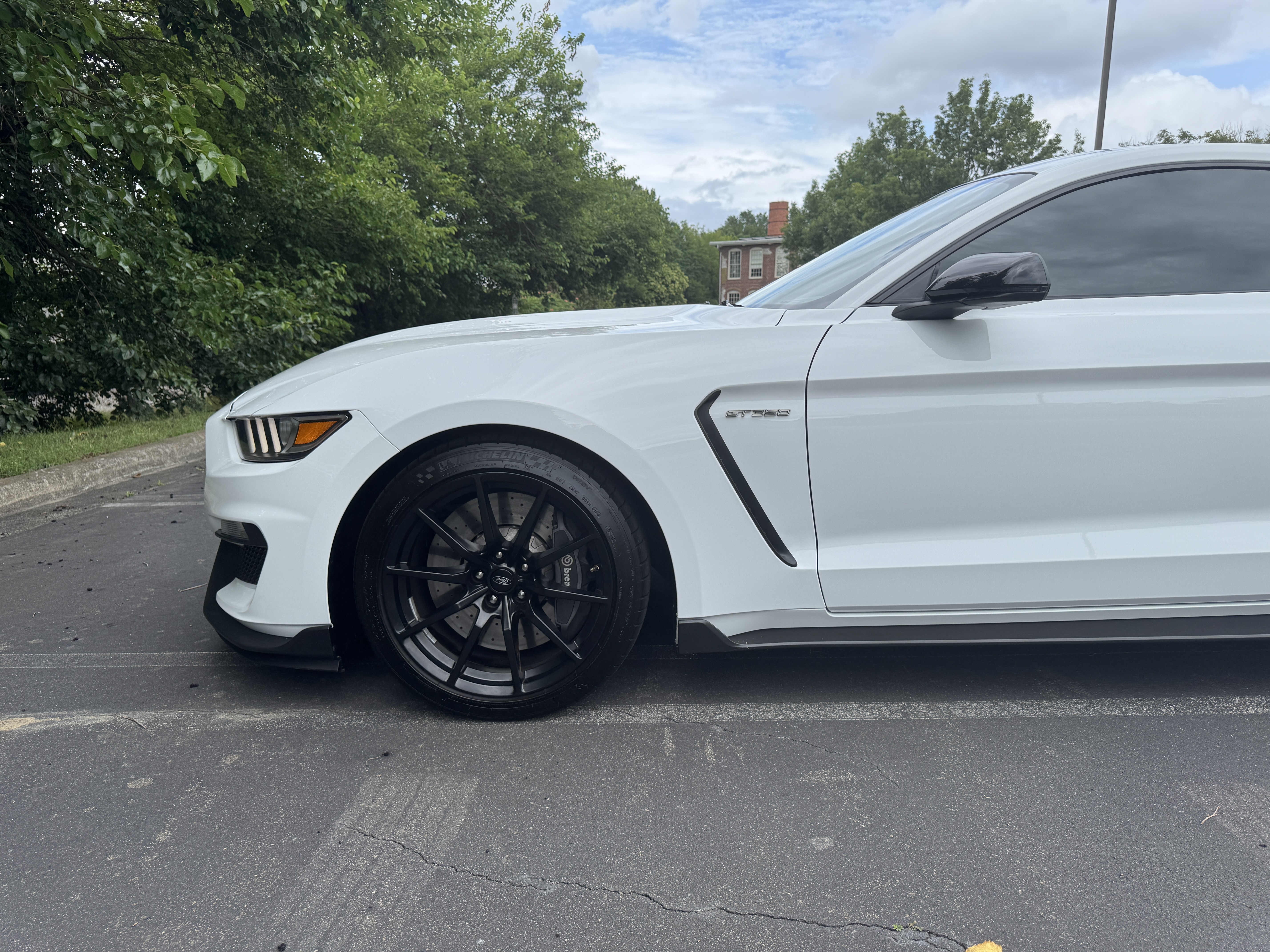 Used 2018 Ford Mustang Shelby GT350 w/ Electronics Package RWD image 15