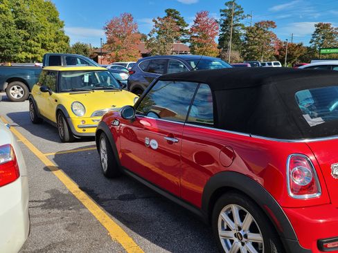 Used 2011 MINI Cooper S image 8