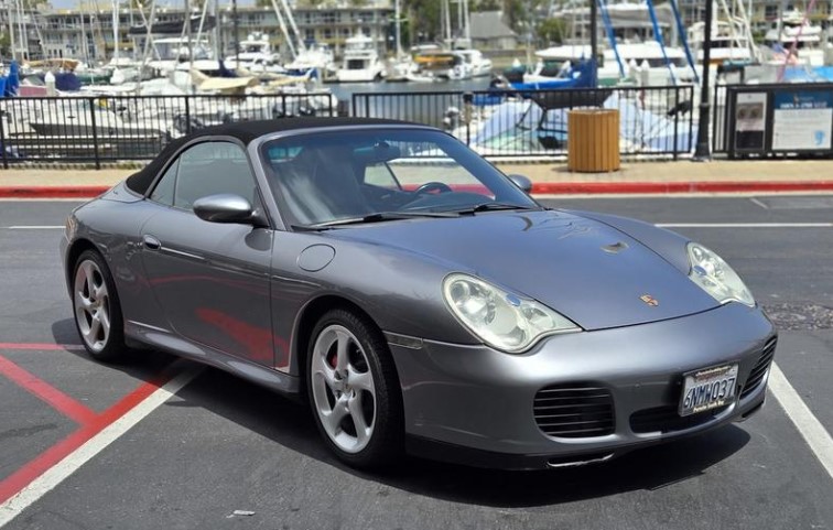 Used 2005 Porsche 911 Carrera 4S AWD/4WD image 1