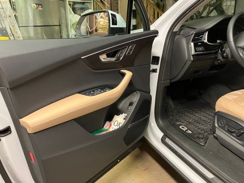 Used 2025 Audi Q7 3.0T Premium Plus image 2