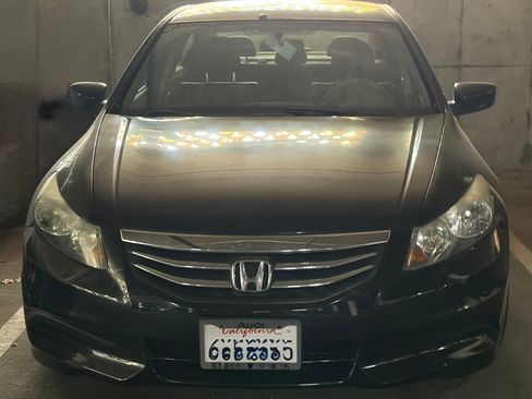 Used 2011 Honda Accord SE image 1