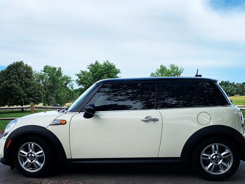 Used 2013 MINI Cooper Hardtop image 4