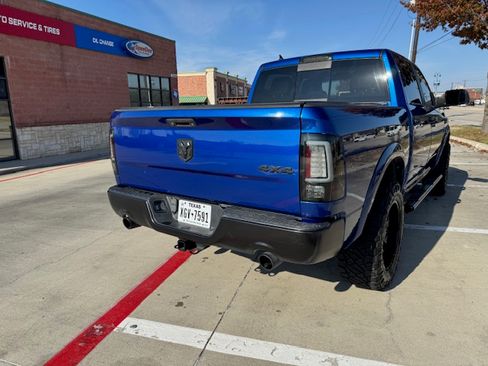 Used 2016 RAM 1500 Laramie w/ Convenience Group image 8