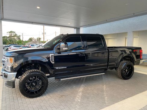 Used 2022 Ford F250 Lariat w/ Lariat Ultimate Package image 2