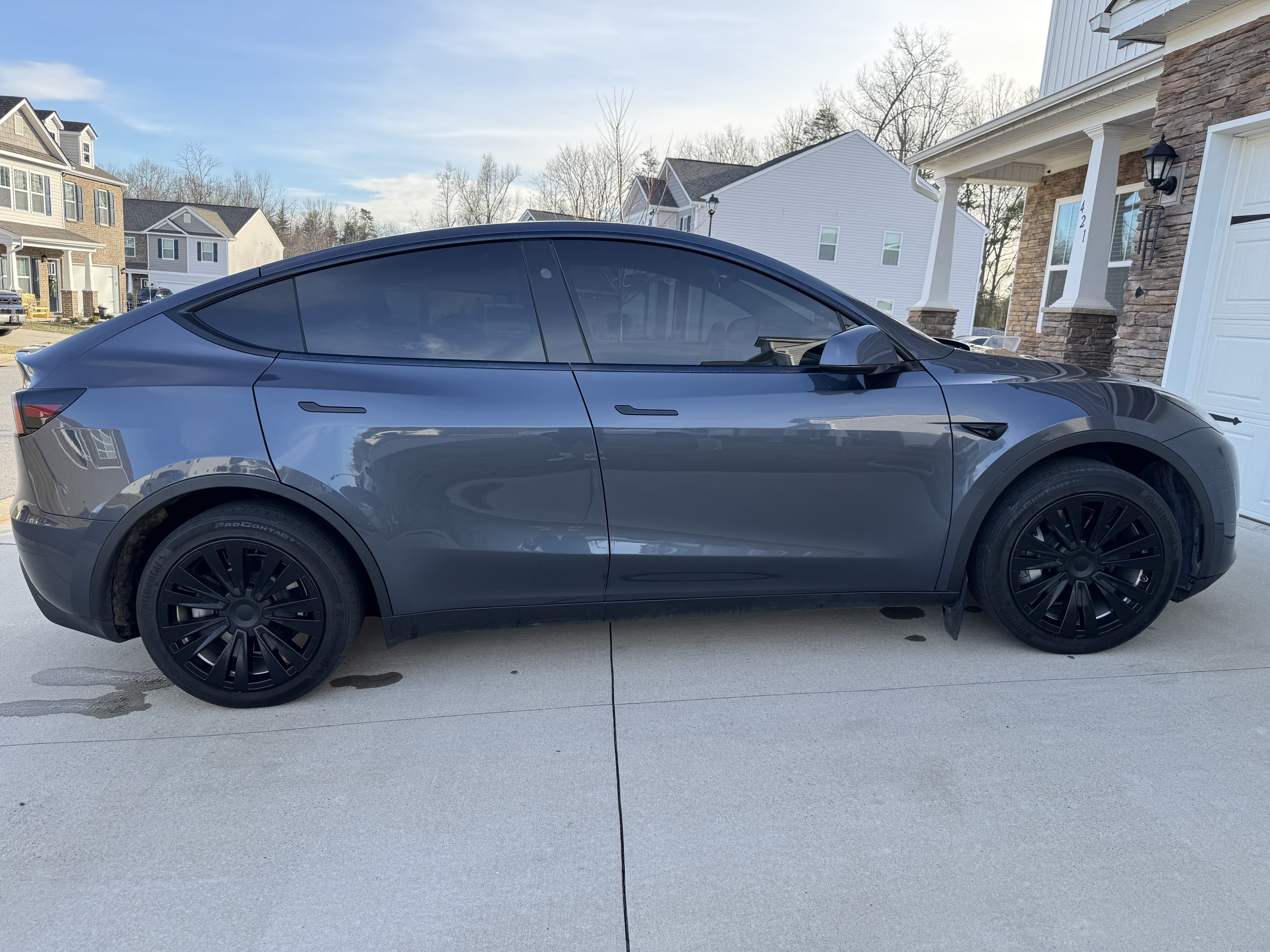 Used 2023 Tesla Model Y Long Range AWD/4WD image 4