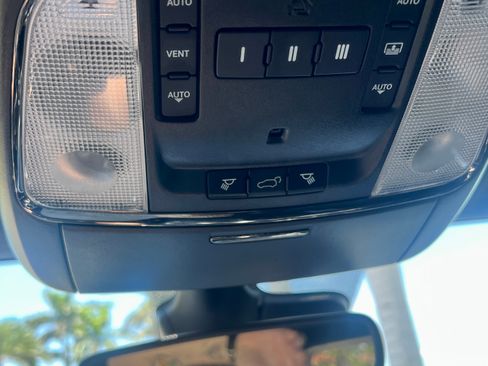 Used 2018 Jeep Grand Cherokee Trackhawk image 20