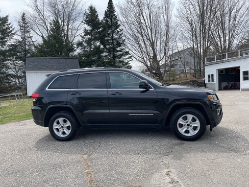 Used 2014 Jeep Grand Cherokee Laredo w/ Quick Order Package 23E image 2