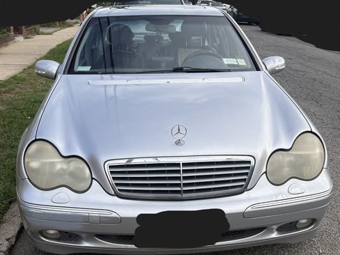 Used 2001 Mercedes-Benz C 320 Sedan image 19
