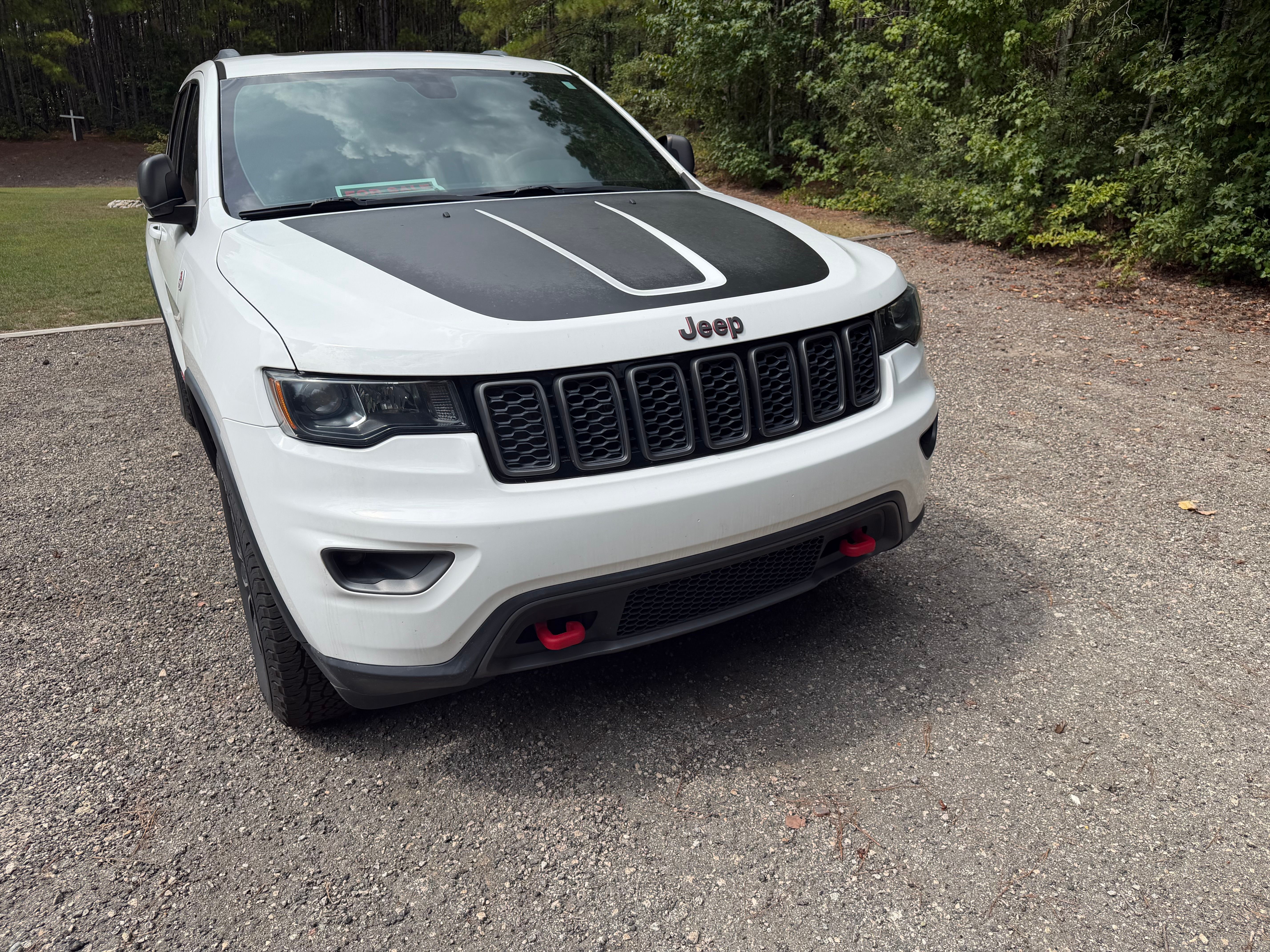 Used 2017 Jeep Grand Cherokee Trailhawk AWD/4WD image 17