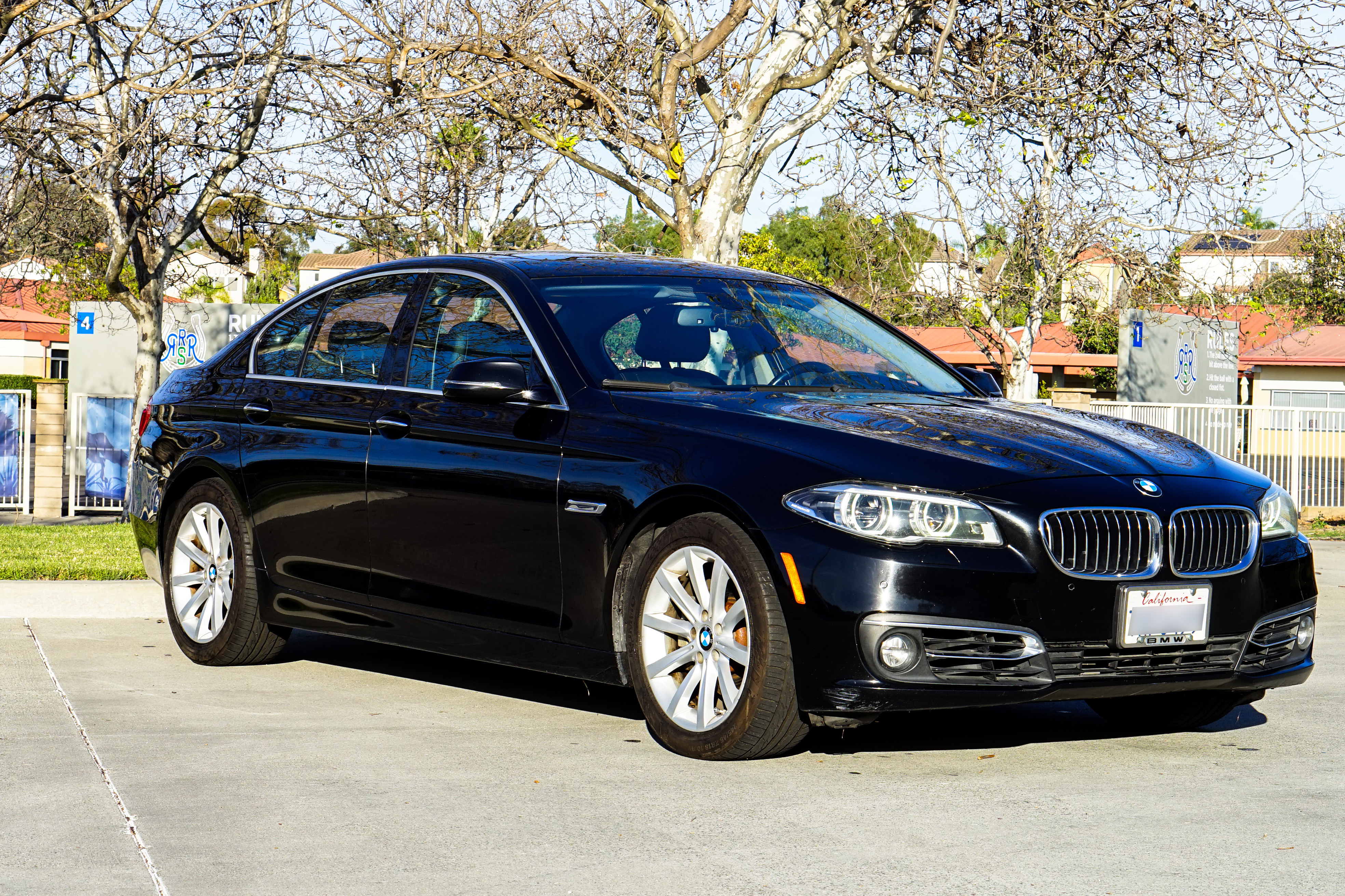 Used 2014 BMW 528i Sedan RWD image 1