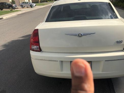 Used 2007 Chrysler 300 Touring L image 1