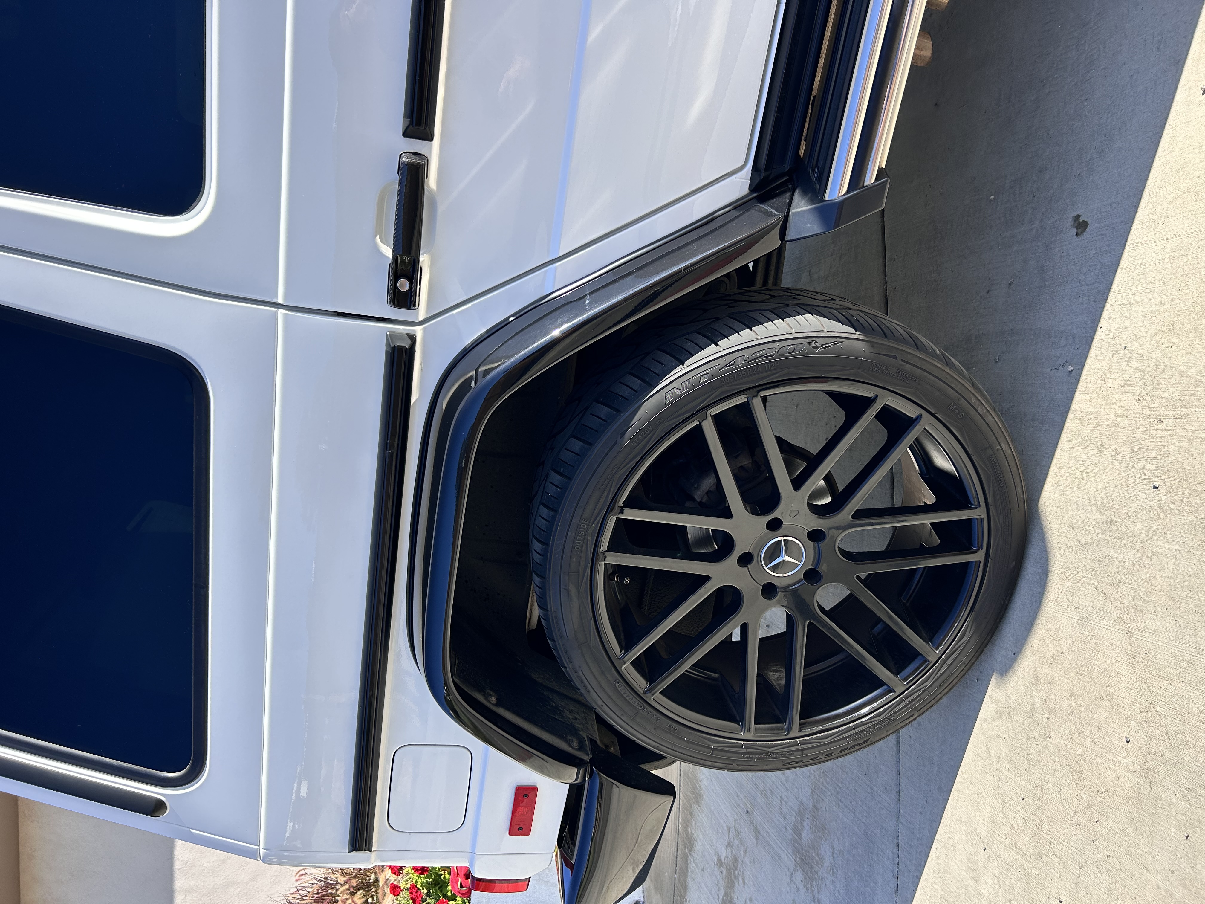 Used 2017 Mercedes-Benz G 550 image 10