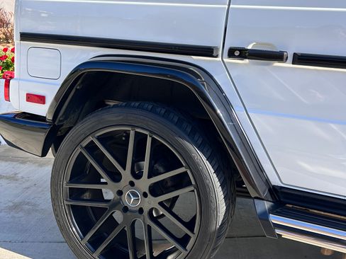 Used 2017 Mercedes-Benz G 550 image 10