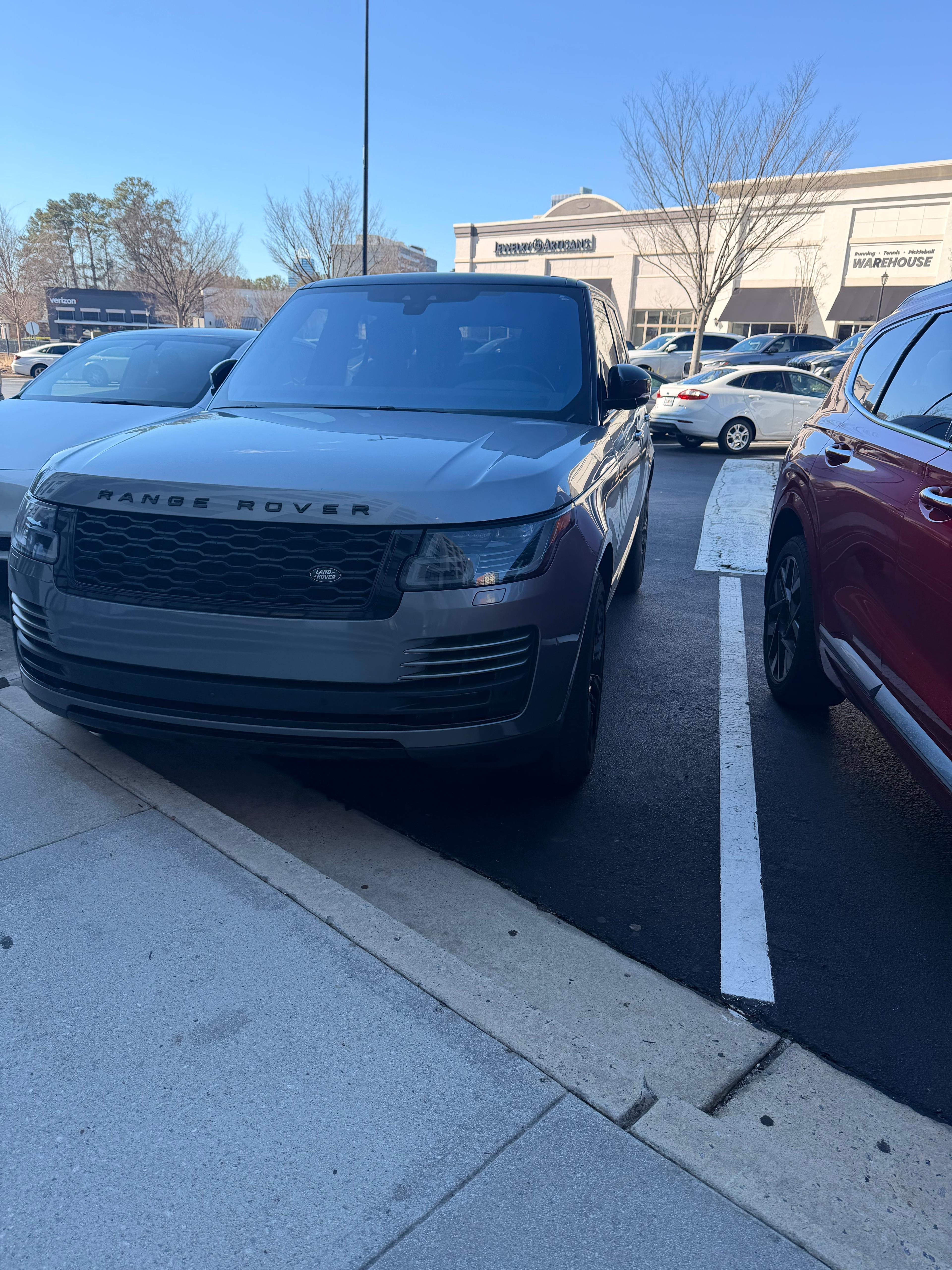 Used 2020 Land Rover Range Rover HSE AWD/4WD image 1