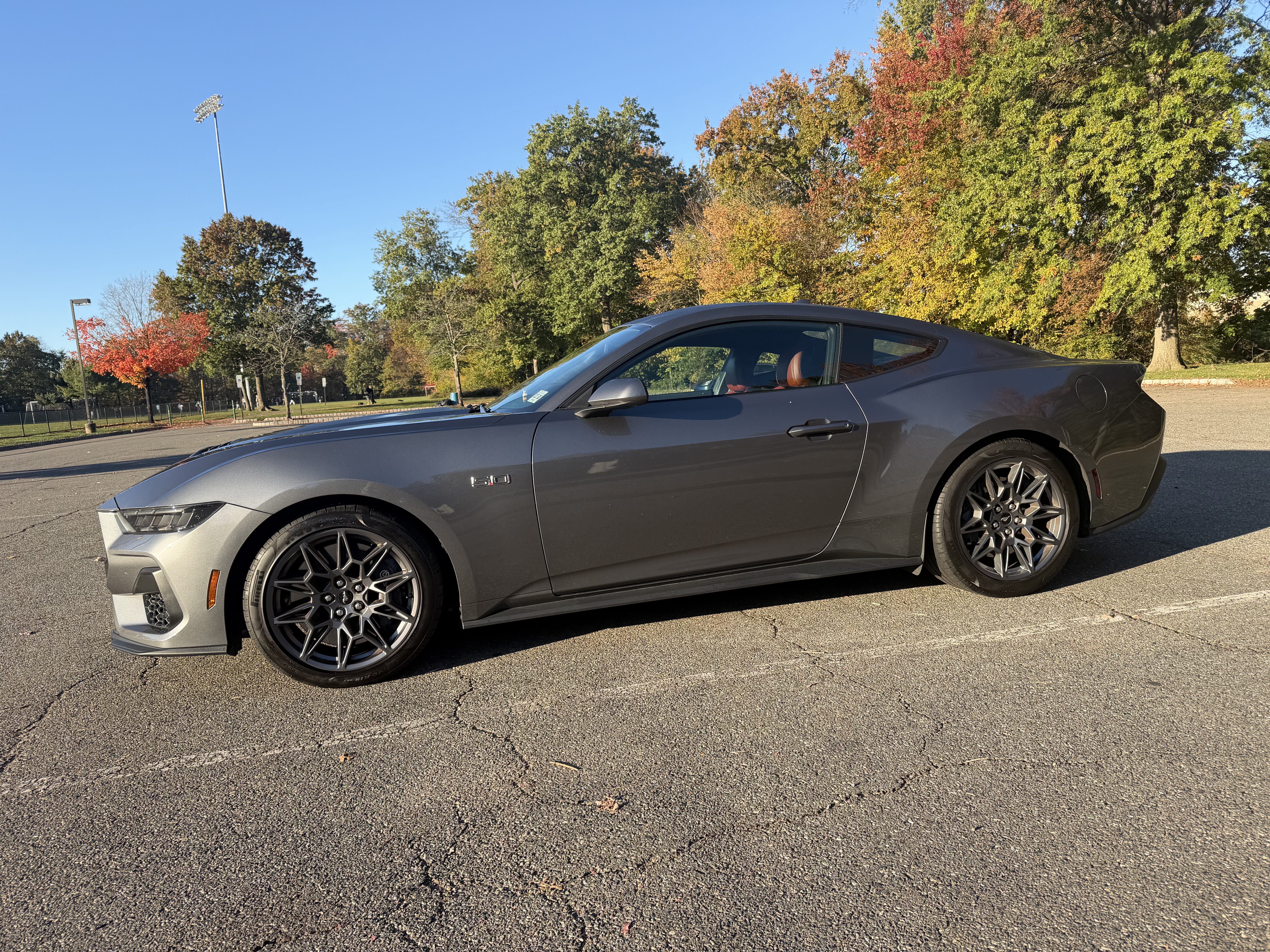 Used 2025 Ford Mustang GT Premium w/ GT Performance Package RWD image 9