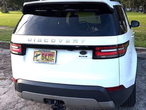 Used 2017 Land Rover Discovery HSE Luxury AWD/4WD image 9