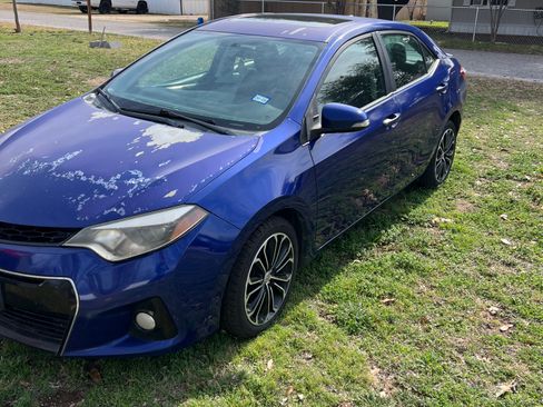 Used 2014 Toyota Corolla S w/ Driver Convenience Package image 1