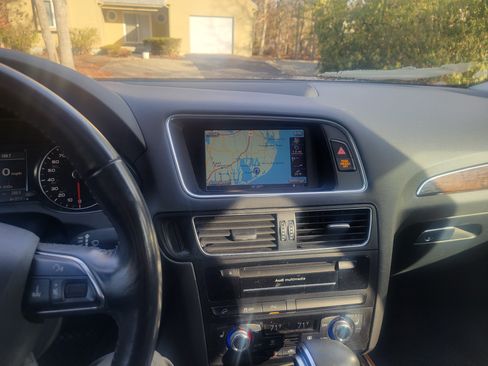 Used 2013 Audi Q5 2.0T Premium Plus image 2