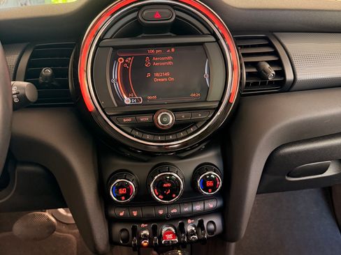 Used 2018 MINI Cooper 2-Door Hardtop FWD image 15