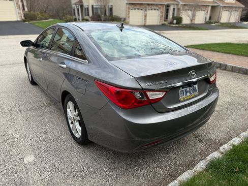 Used 2011 Hyundai Sonata Limited w/ Navigation Pkg 5 image 8