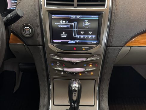 Used 2014 Lincoln MKX FWD w/ Equipment Group 101A image 8