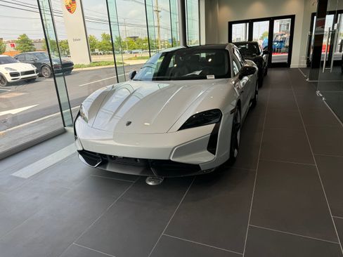 Used 2025 Porsche Taycan Turbo S image 11
