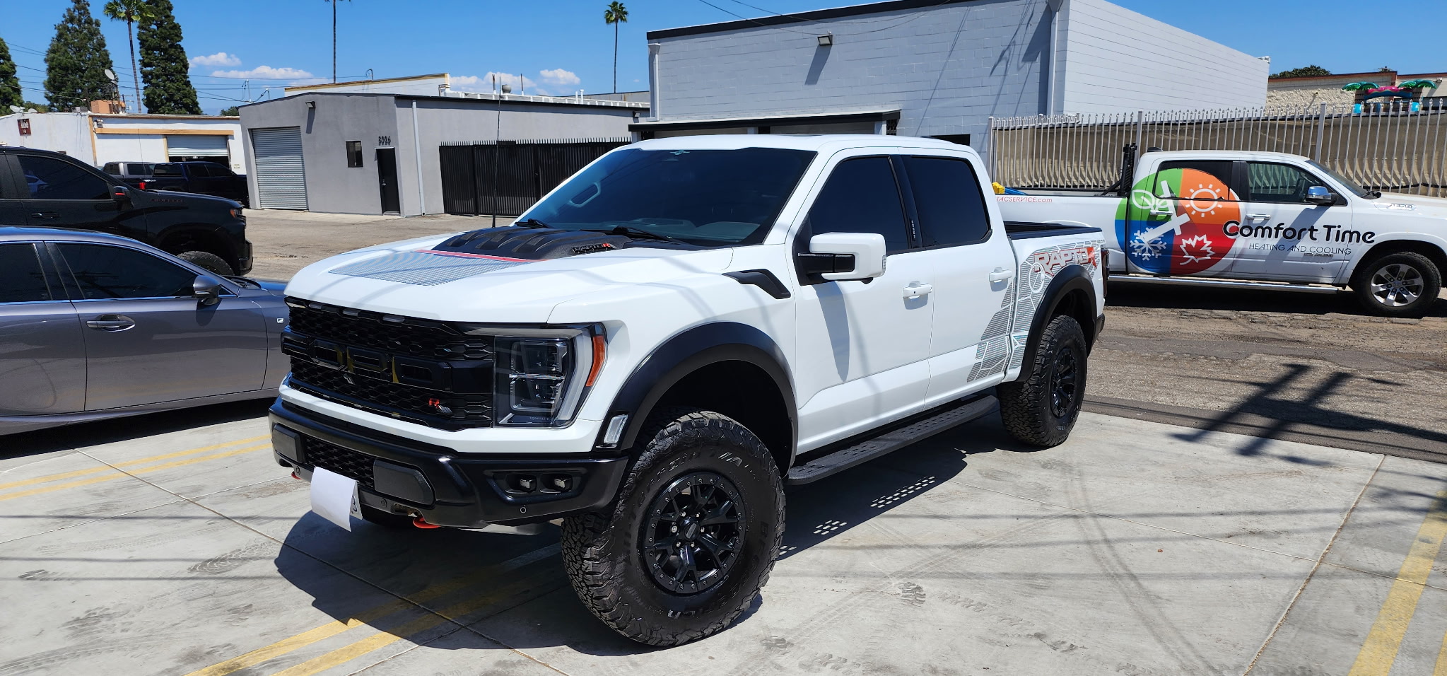 Used 2023 Ford F150 Raptor w/ Equipment Group 802A Raptor R AWD/4WD image 1
