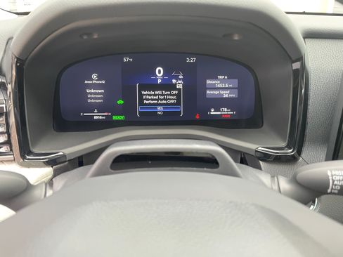 Used 2025 Toyota Camry XLE image 12