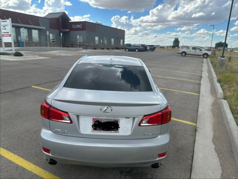 Used 2010 Lexus IS 250 w/ Premium Pkg Value Edition RWD image 13