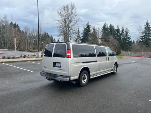 Used 2005 Chevrolet Express 3500 LS Extended Van 3D w/ LS Preferred Equipment Group image 8