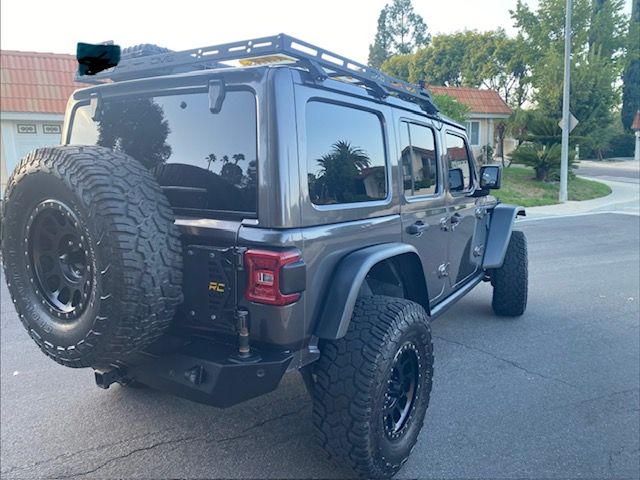Used 2020 Jeep Wrangler Unlimited Sahara AWD/4WD image 5