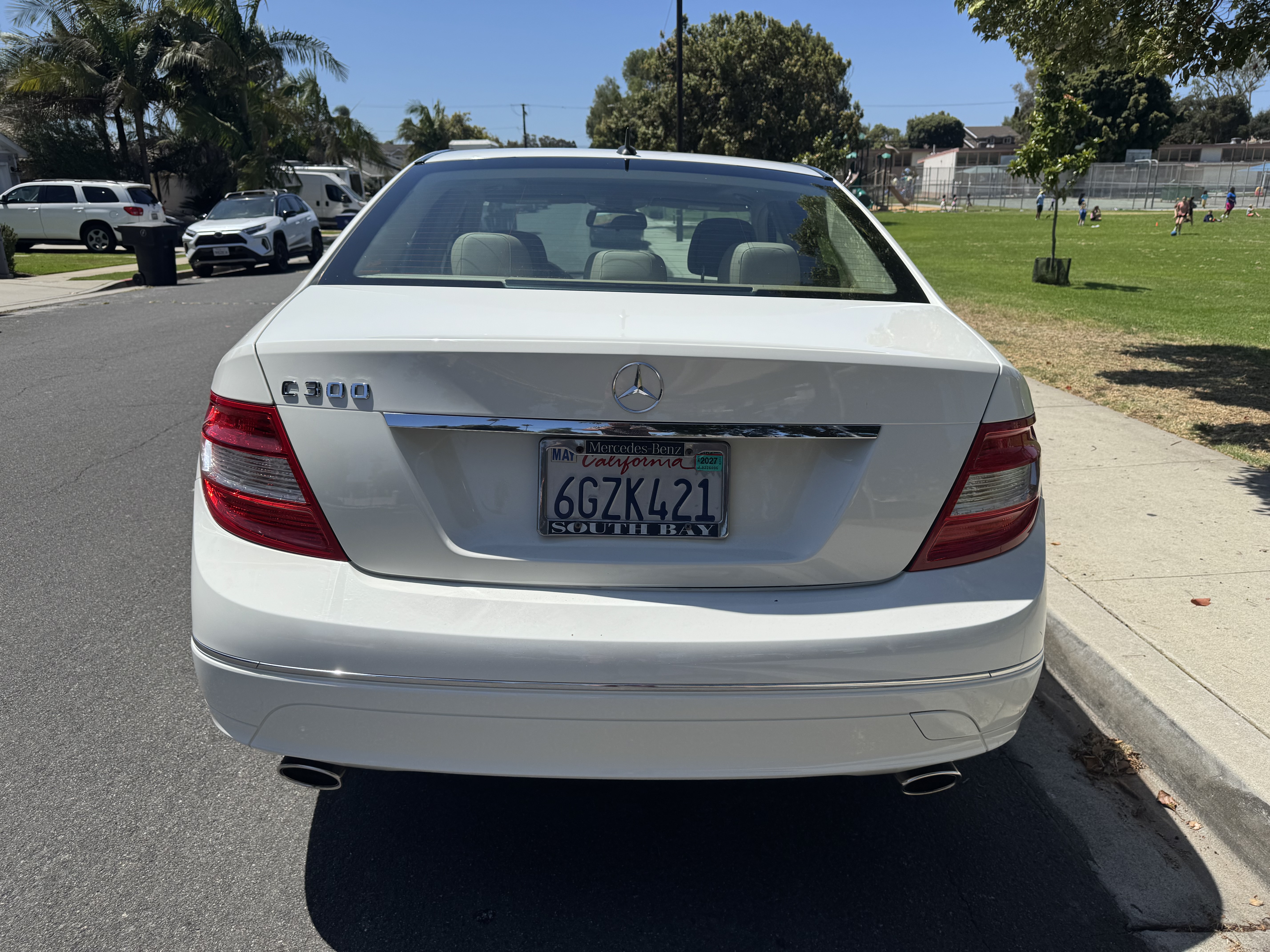 Used 2009 Mercedes-Benz C 300 Sedan image 5