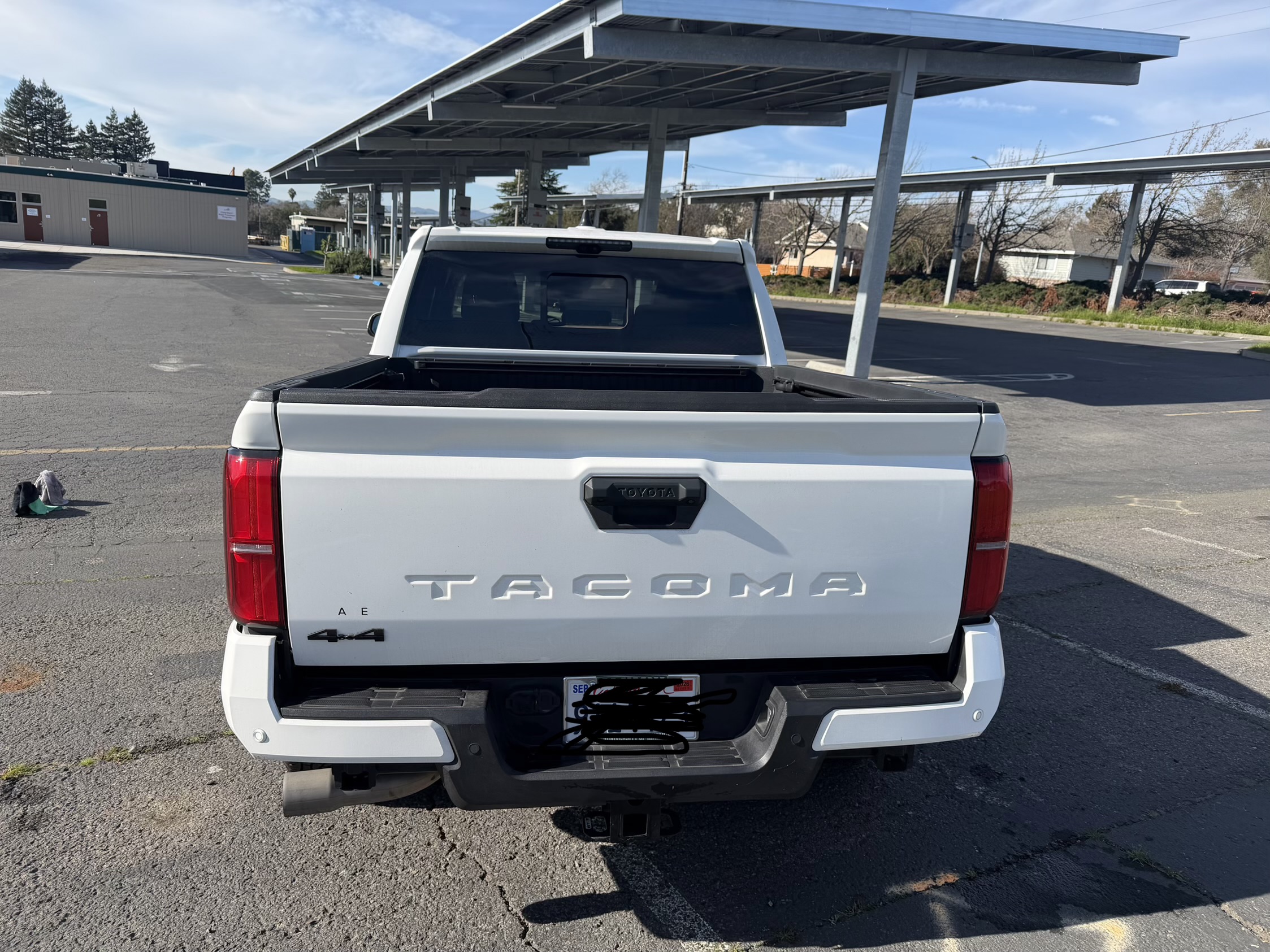 Used 2024 Toyota Tacoma TRD Off-Road w/ TRD Off Road Premium Package AWD/4WD image 9