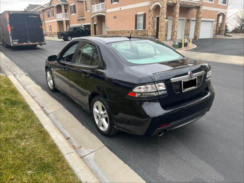 Used 2010 Saab 9-3 Aero w/ Aero Premium Package AWD/4WD image 4