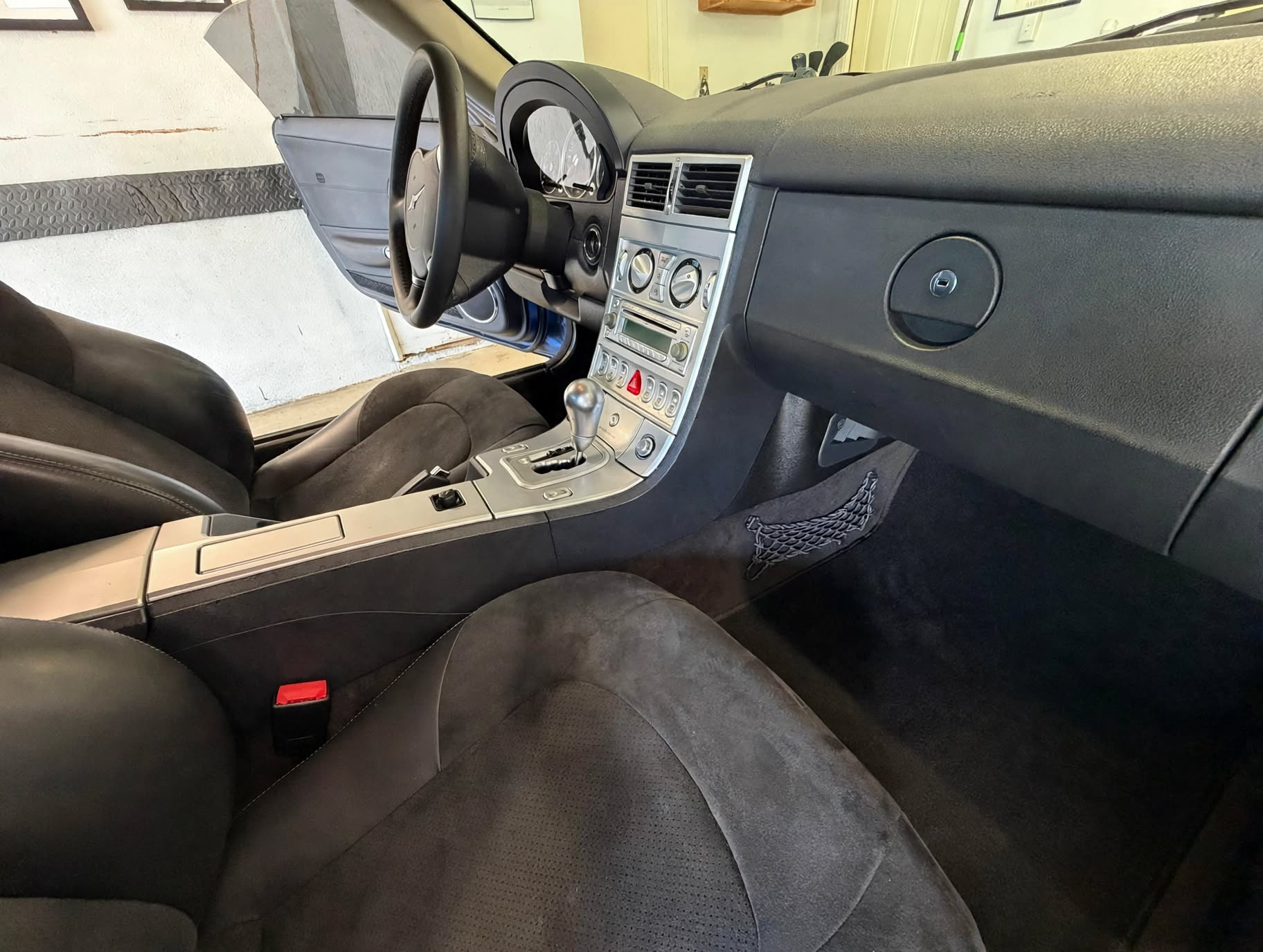 Used 2005 Chrysler Crossfire SRT-6 RWD image 17