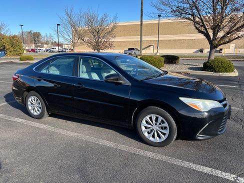 Used 2016 Toyota Camry LE w/ Protection Package (Q2) image 1