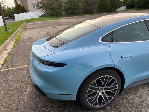 Used 2020 Porsche Taycan 4S AWD/4WD image 6