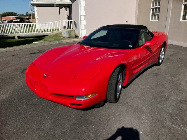 Used 2000 Chevrolet Corvette Convertible RWD image 2