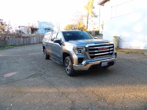 Used 2019 GMC Sierra 1500 SLE w/ SLE Value Package image 13