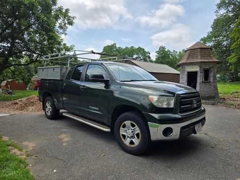 Used 2010 Toyota Tundra 2WD Double Cab image 2