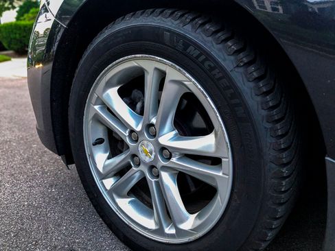 Used 2016 Chevrolet Cruze LT w/ Sun And Sound Package image 12