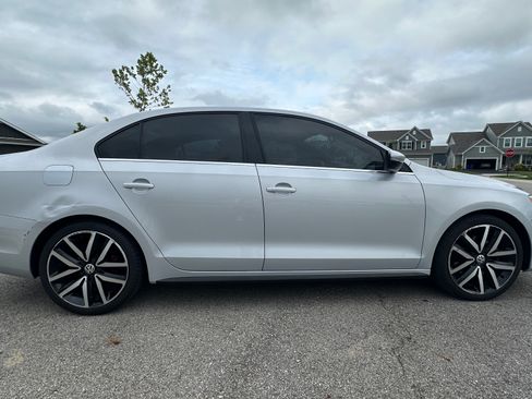 Used 2013 Volkswagen Jetta GLI Autobahn FWD image 6