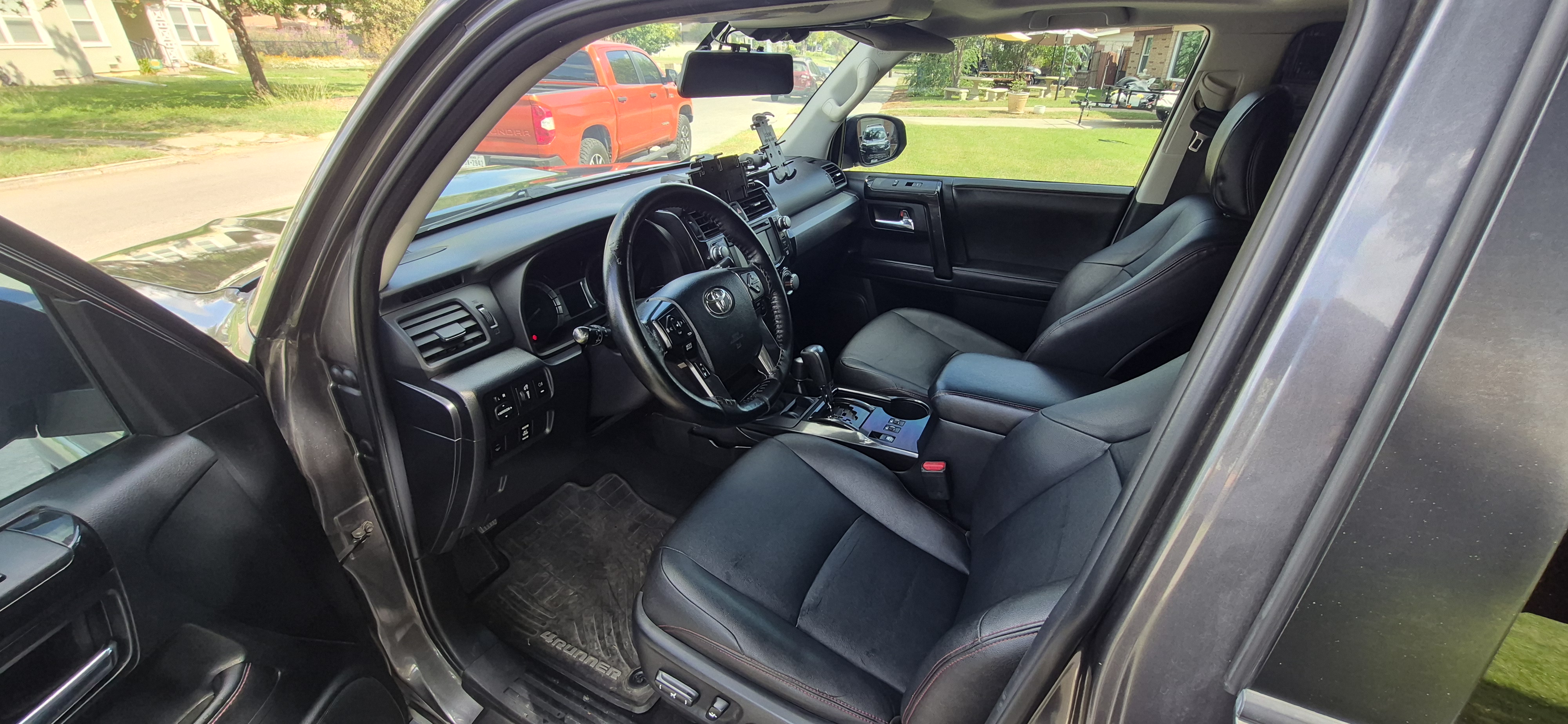Used 2015 Toyota 4Runner Trail Premium AWD/4WD image 11