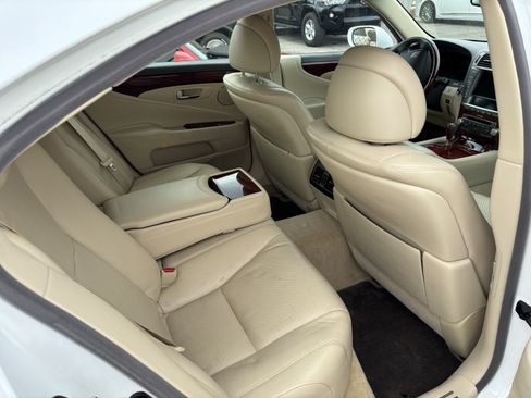 Used 2012 Lexus LS 460 w/ Luxury Value Edition image 9